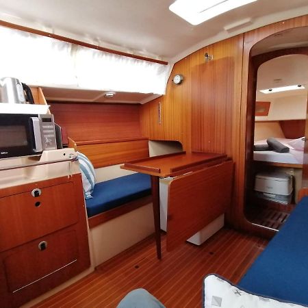 Cozy Sailboat In Barcelona!! No Showers Sant Adria de Besos Exterior foto