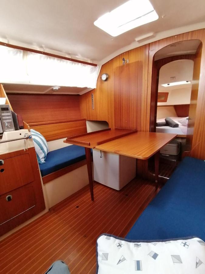 Cozy Sailboat In Barcelona!! No Showers Sant Adria de Besos Exterior foto