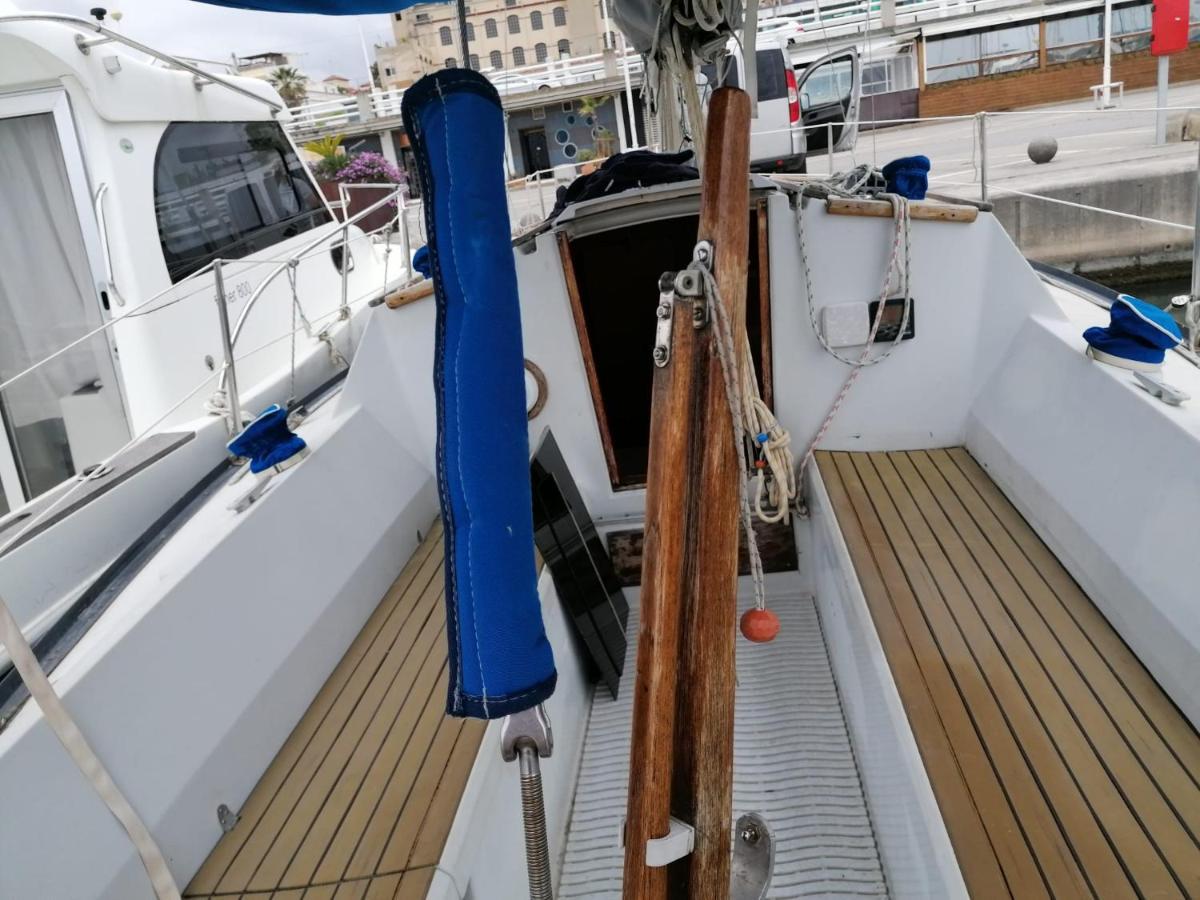 Cozy Sailboat In Barcelona!! No Showers Sant Adria de Besos Exterior foto